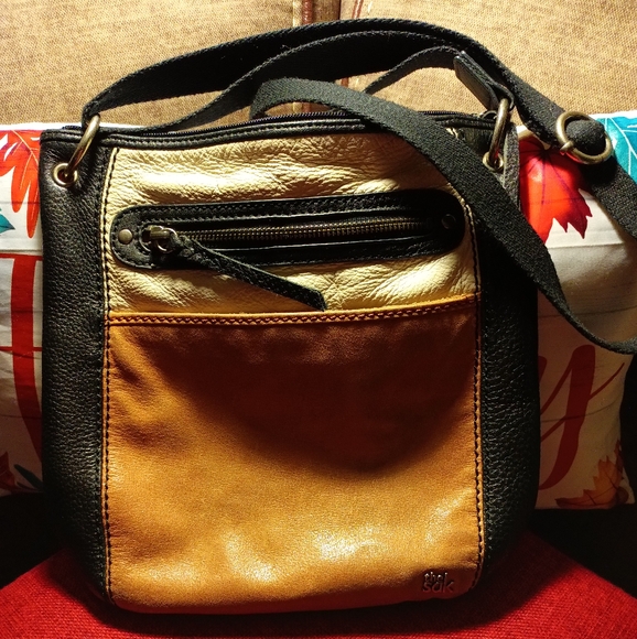 The Sak Handbags - The Sak bag. Gently used. Excellent condition. No call outs. Great bag